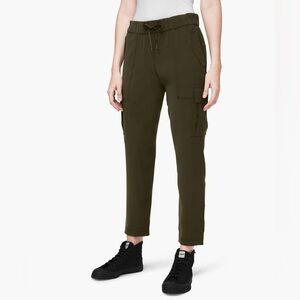 Lululemon Ready Set Cargo Pant
Dark Olive size 12